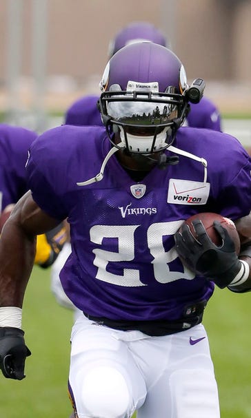 Peterson back in pads and moving forward with Vikings